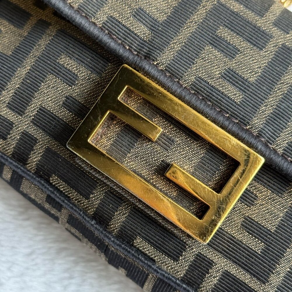 FENDI FF Logo Baguette Mini Bag in Jacquard Fabric (Brown) - Picture 7 of 8
